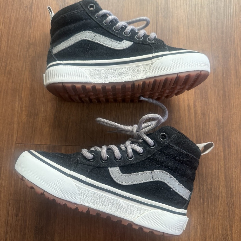 Vans MTE SK8‑Hi Little Kids 11 Black High‑Top Shoe Water Resistant Weather Youth - Picture 3 of 10